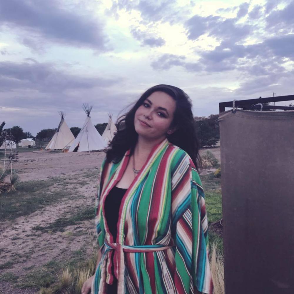 Meet your Posher, Stephanie